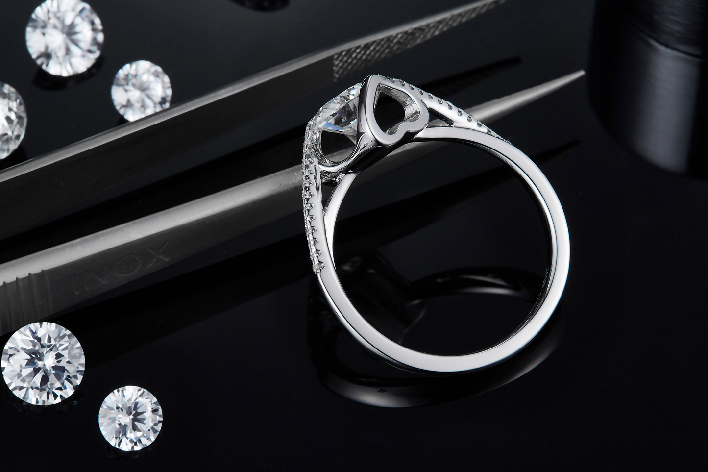 The Lumina Heart Solitaire – 1ct Round Moissanite Engagement Ring in S925 Silver
