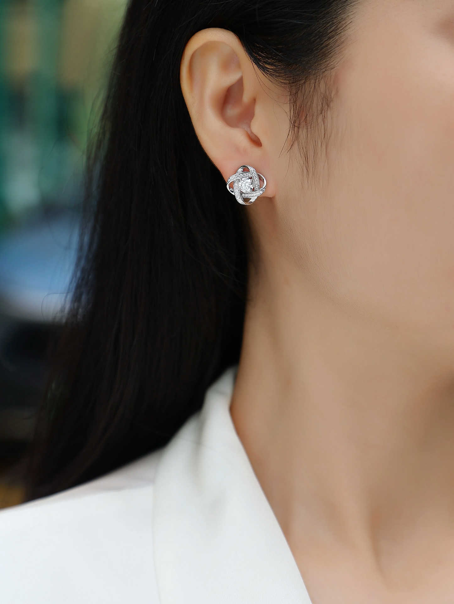 The Hope Beam Radiant Studs – Luxury 0.5-Carat Moissanite Earrings in Platinum-Plated S925 Silver