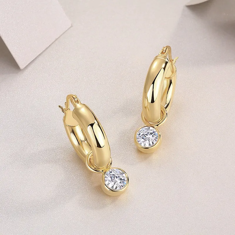 The Lumina Eclipse Studs – 1ct Top-Quality Moissanite Earrings in Gold-Plated S925 Silver