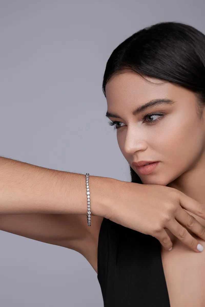The Lumina Stellar Bracelet – Petite Moissanite Strand in Platinum-Plated S925 Silver