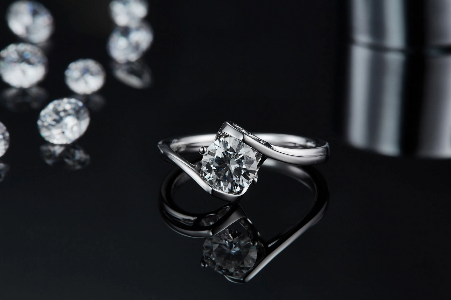 The Angel's Heart Eternal Ring – Luxury 1-Carat Moissanite Solitaire in Platinum-Plated S925 Silver