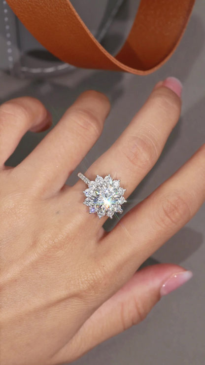 The Sunflower Eternal Ring – Luxury 3-Carat Moissanite Solitaire in Platinum-Plated S925 Silver