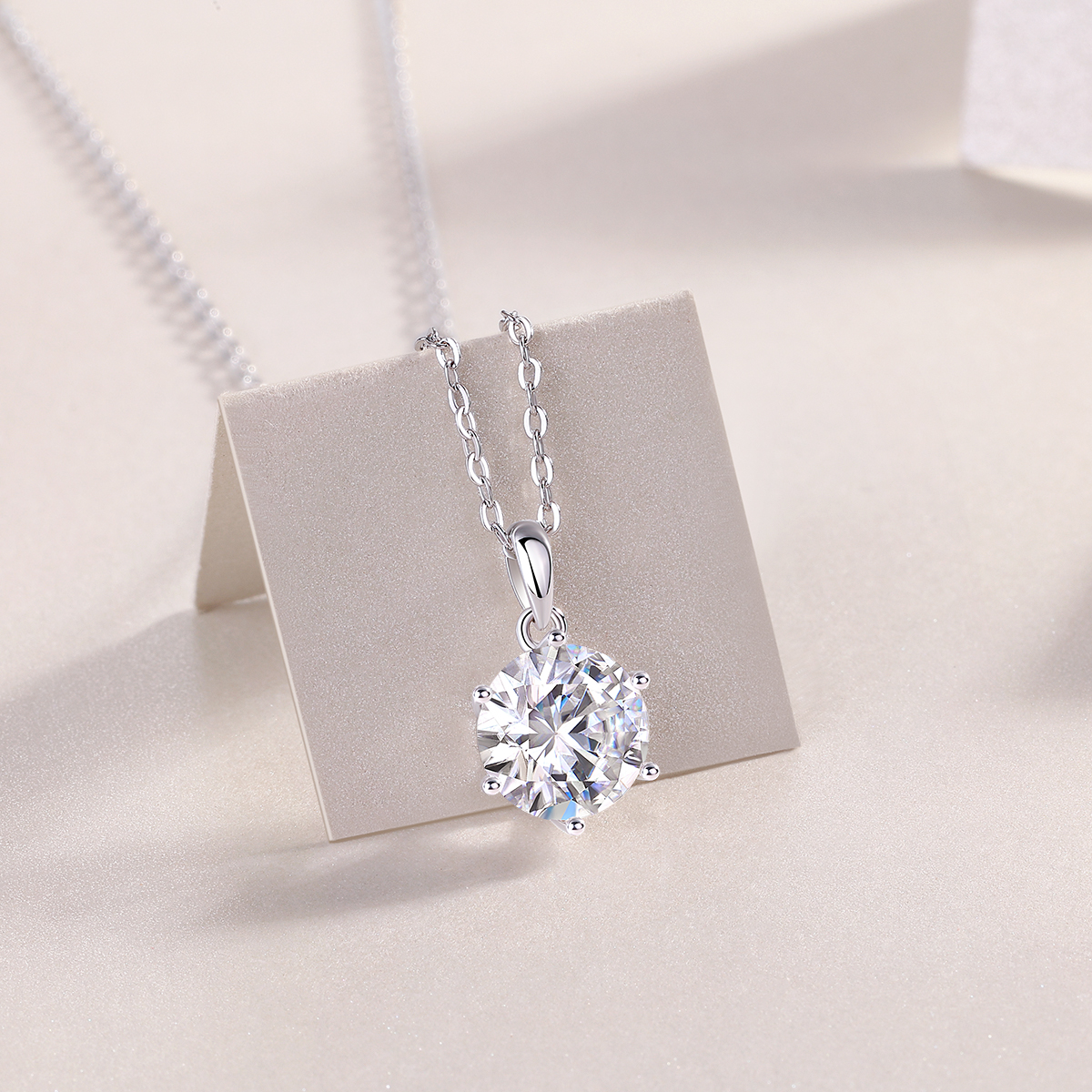 The Breeze Dance Necklace – Luxury Solitaire Moissanite Pendant in Platinum-Plated S925 Silver