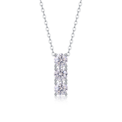 The One-Character Circle Pendant – Trendy 0.5-Carat Moissanite Necklace in Platinum-Plated S925 Silver