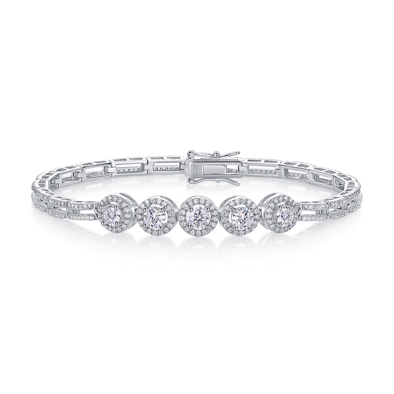 The Lumina Dainty Bracelet - 0.3 carat, set with Moissanite stones, electroplated with S925 silver and platinum.