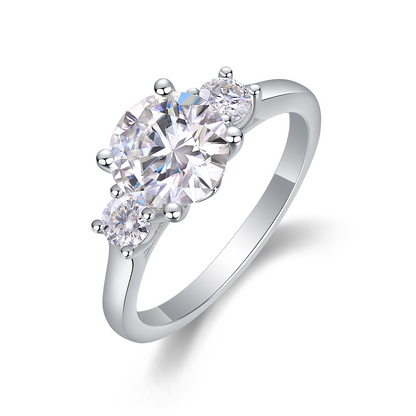 The Starlight Eternal Ring – Luxury 2-Carat Moissanite Solitaire in Gold-Plated S925 Silver
